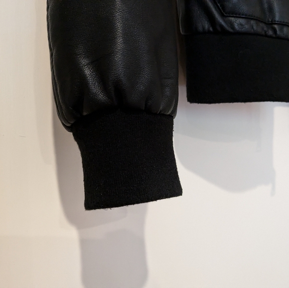 Levi Strauss Vegan Leather Black Hooded Bomber Jacket in XS - Picture 4 of 13
